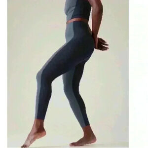 Athleta Transcend Colorblock 7/8 Leggings in Granite Blue Size XS NWT